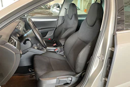 ruskea (beige) Skoda Octavia 2016 kuva 11.