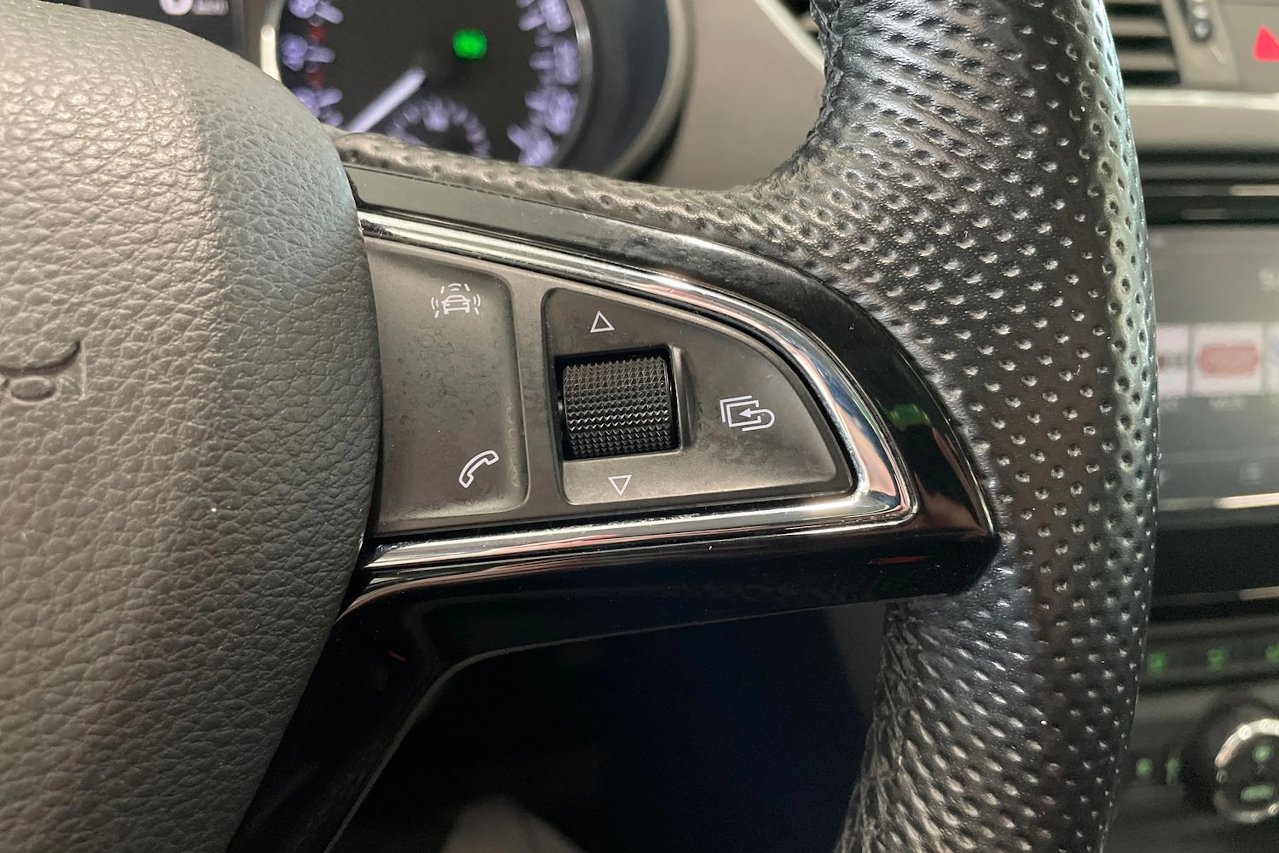 ruskea (beige) Skoda Octavia 2016 kuva 14.