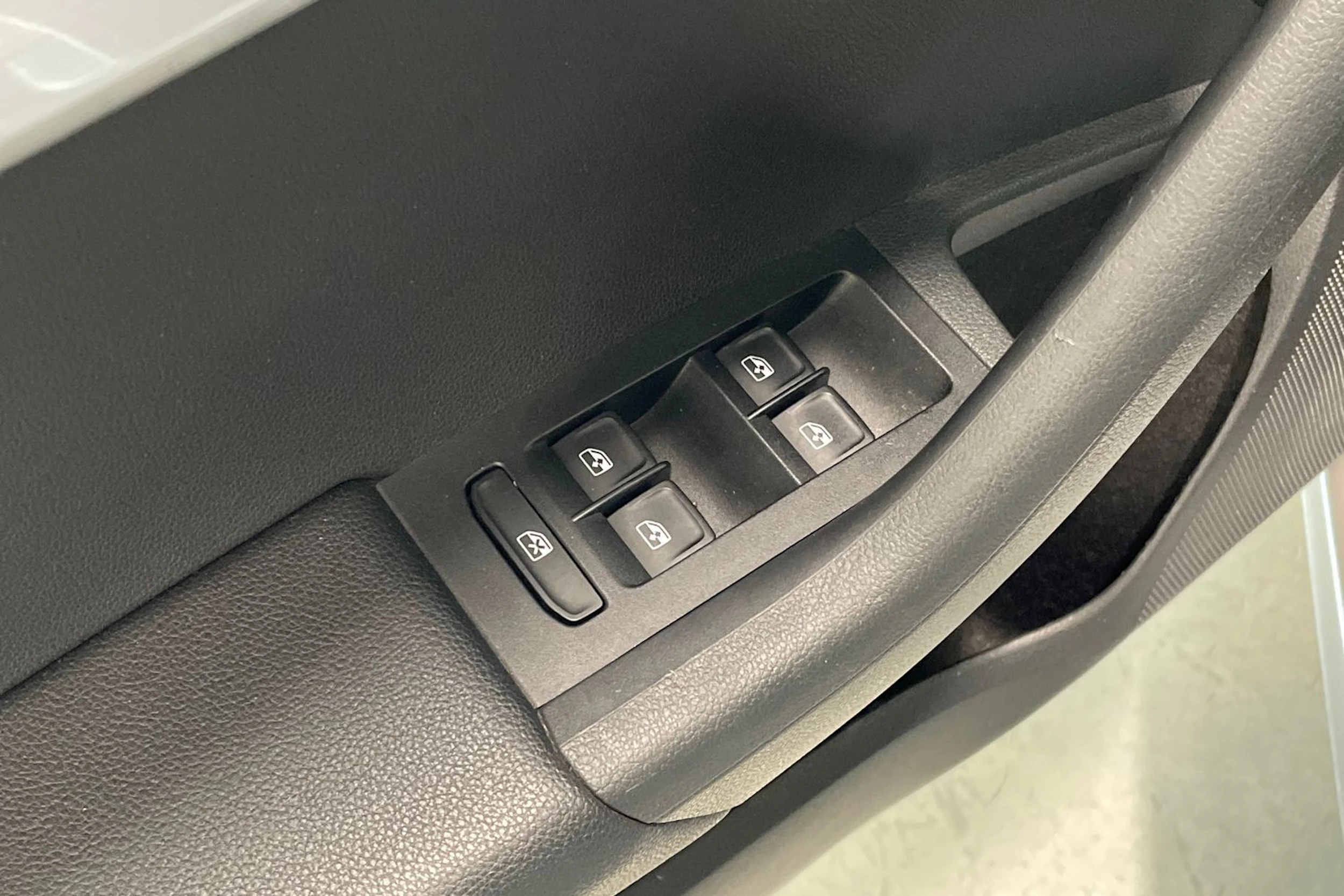 ruskea (beige) Skoda Octavia 2016 kuva 27.