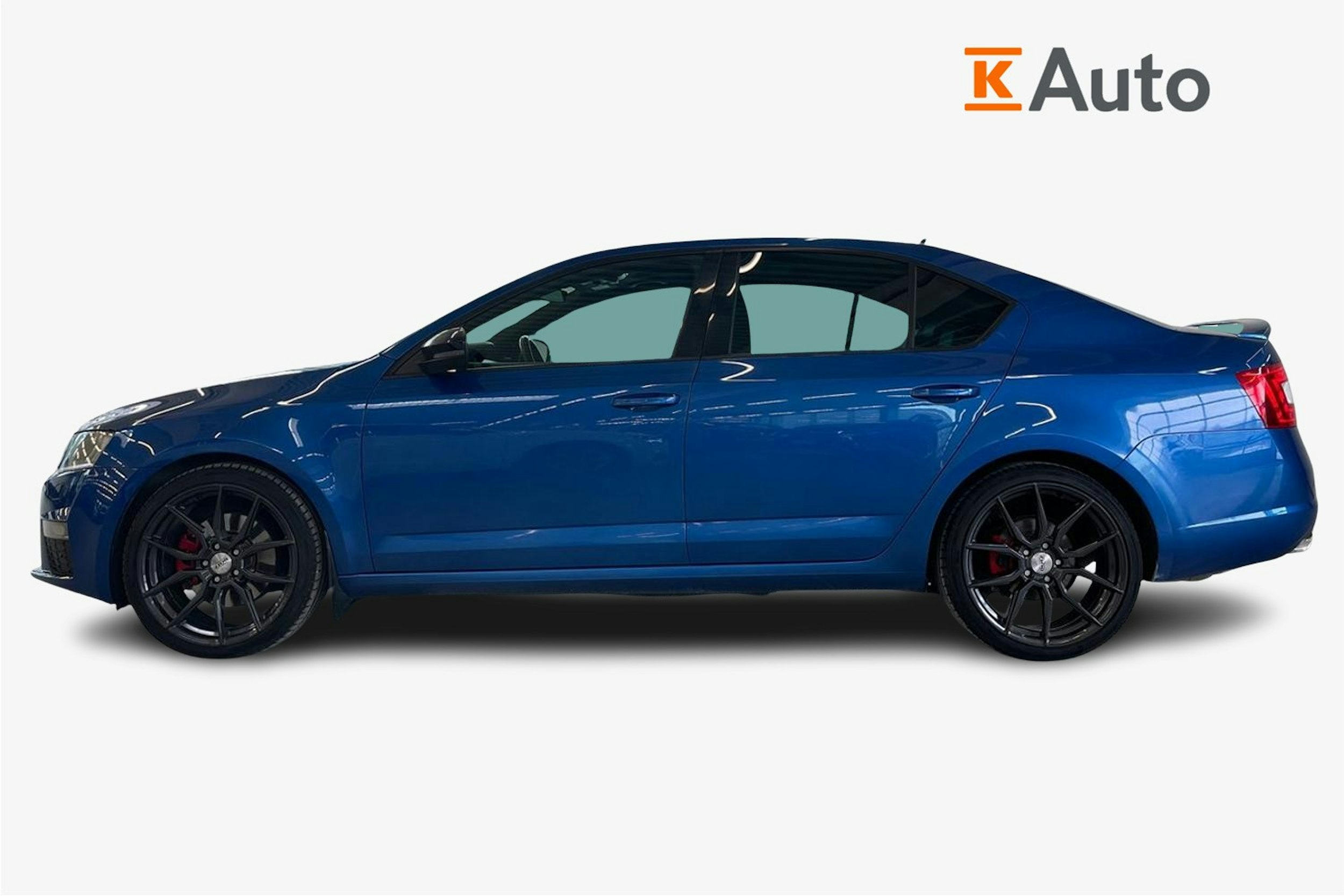 sininen Skoda Octavia 2016 kuva 6.