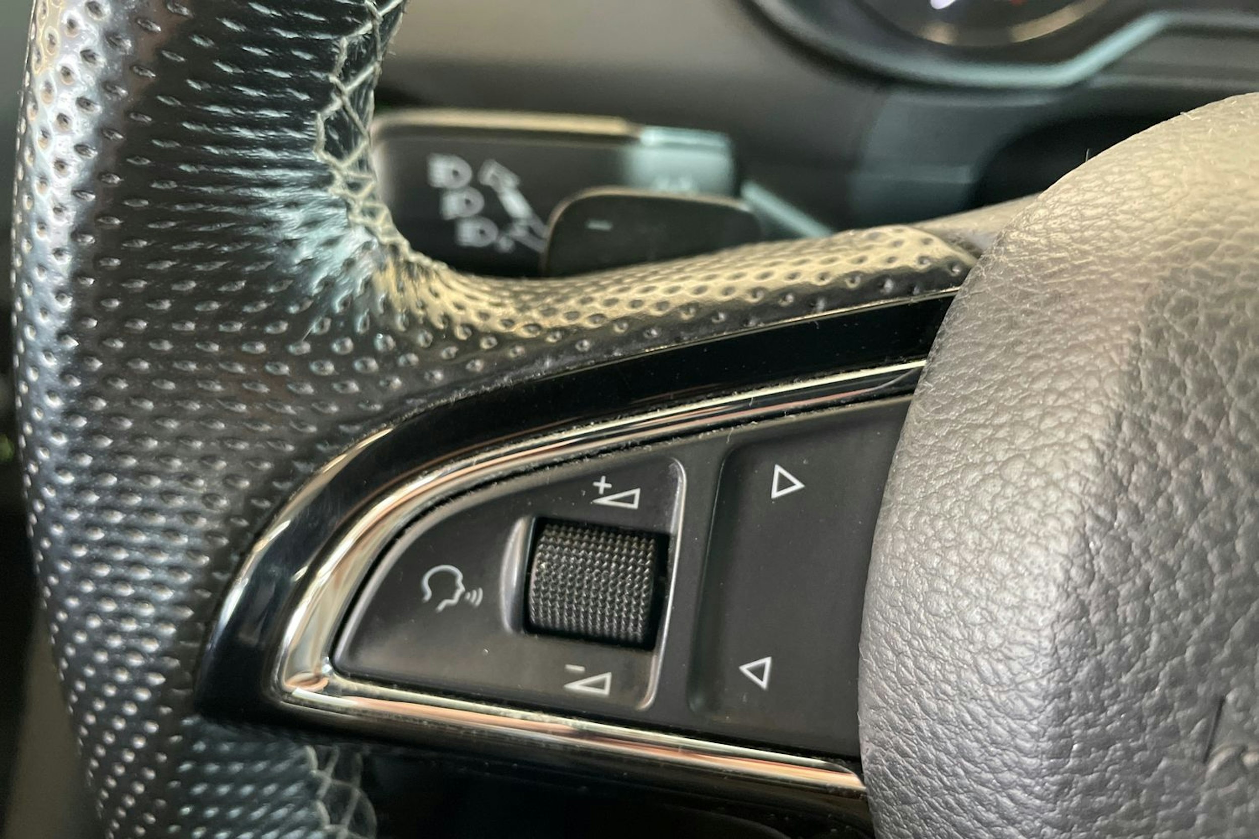 sininen Skoda Octavia 2016 kuva 17.