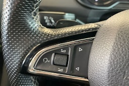 sininen Skoda Octavia 2016 kuva 17.