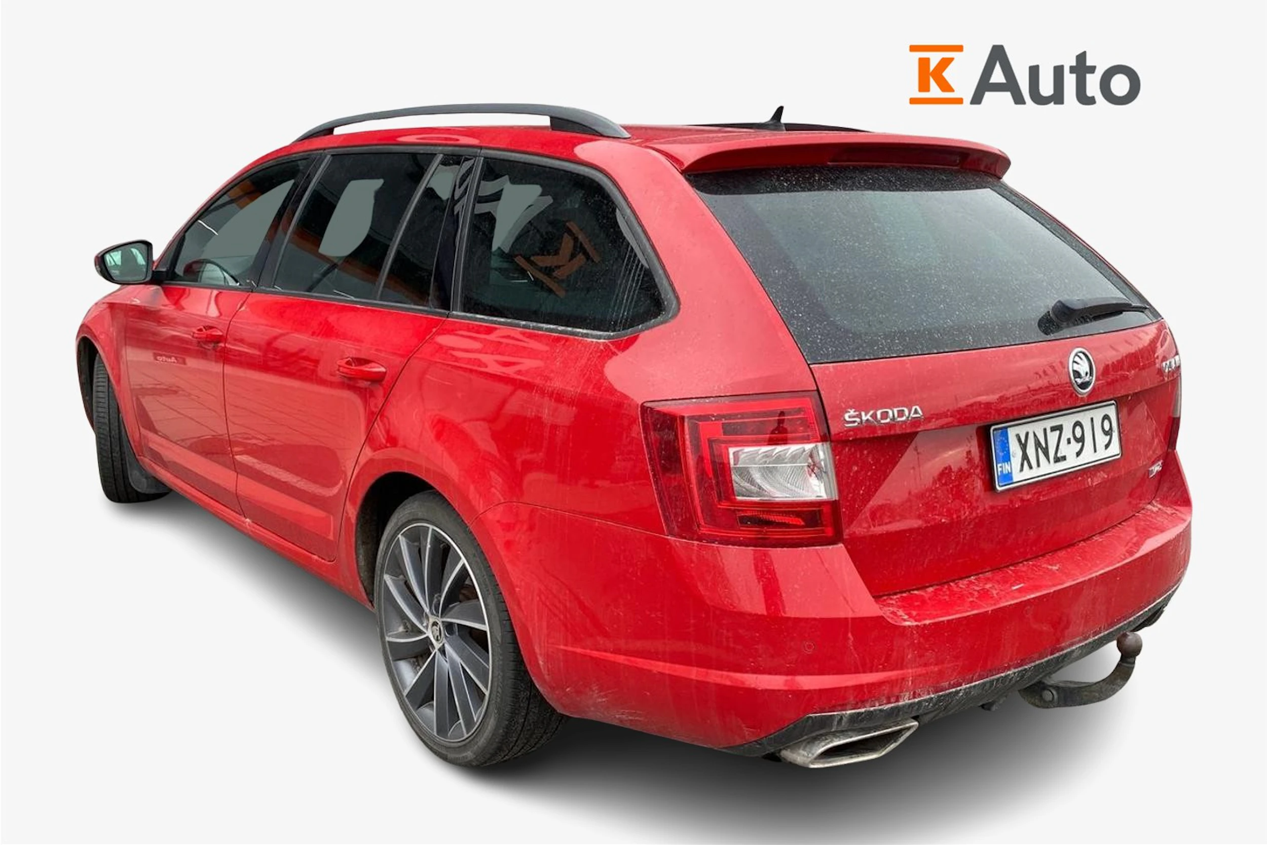 punainen Skoda Octavia 2016 kuva 2.
