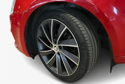 punainen Skoda Octavia 2016 kuva 9.