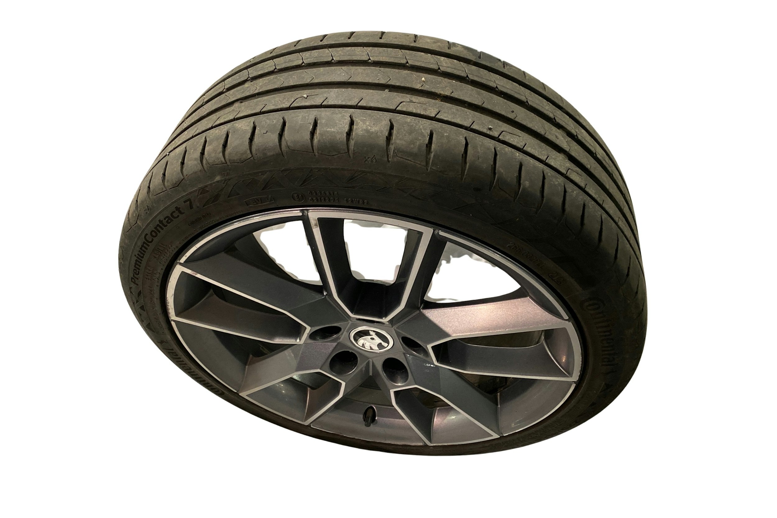 valkoinen Skoda Octavia 2016 kuva 10.