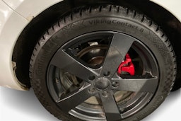 valkoinen Skoda Octavia 2016 kuva 11.