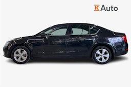 musta Skoda Octavia 2016 kuva 6.