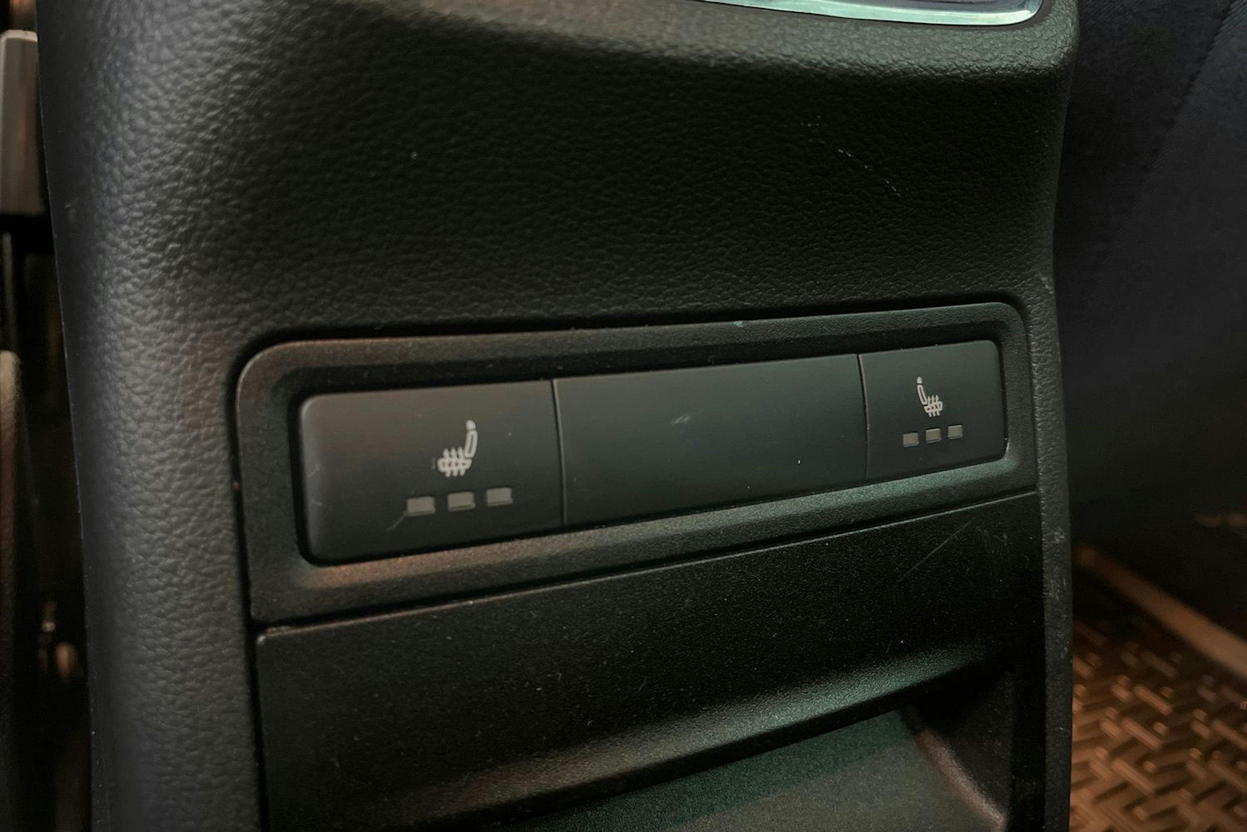 musta Skoda Octavia 2016 kuva 25.