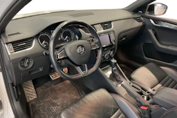 valkoinen Skoda Octavia 2017 kuva 3.