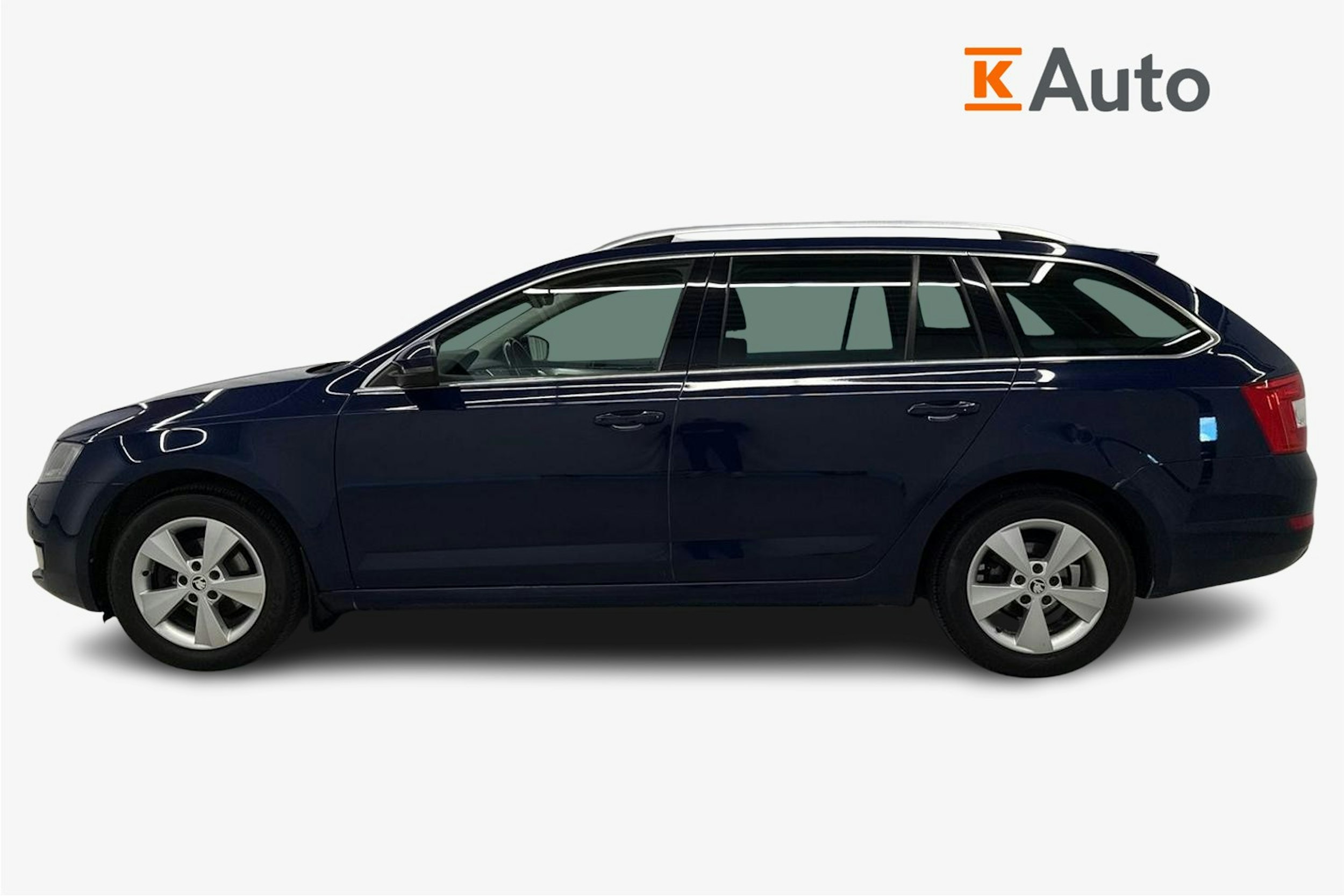 sininen Skoda Octavia 2016 kuva 6.