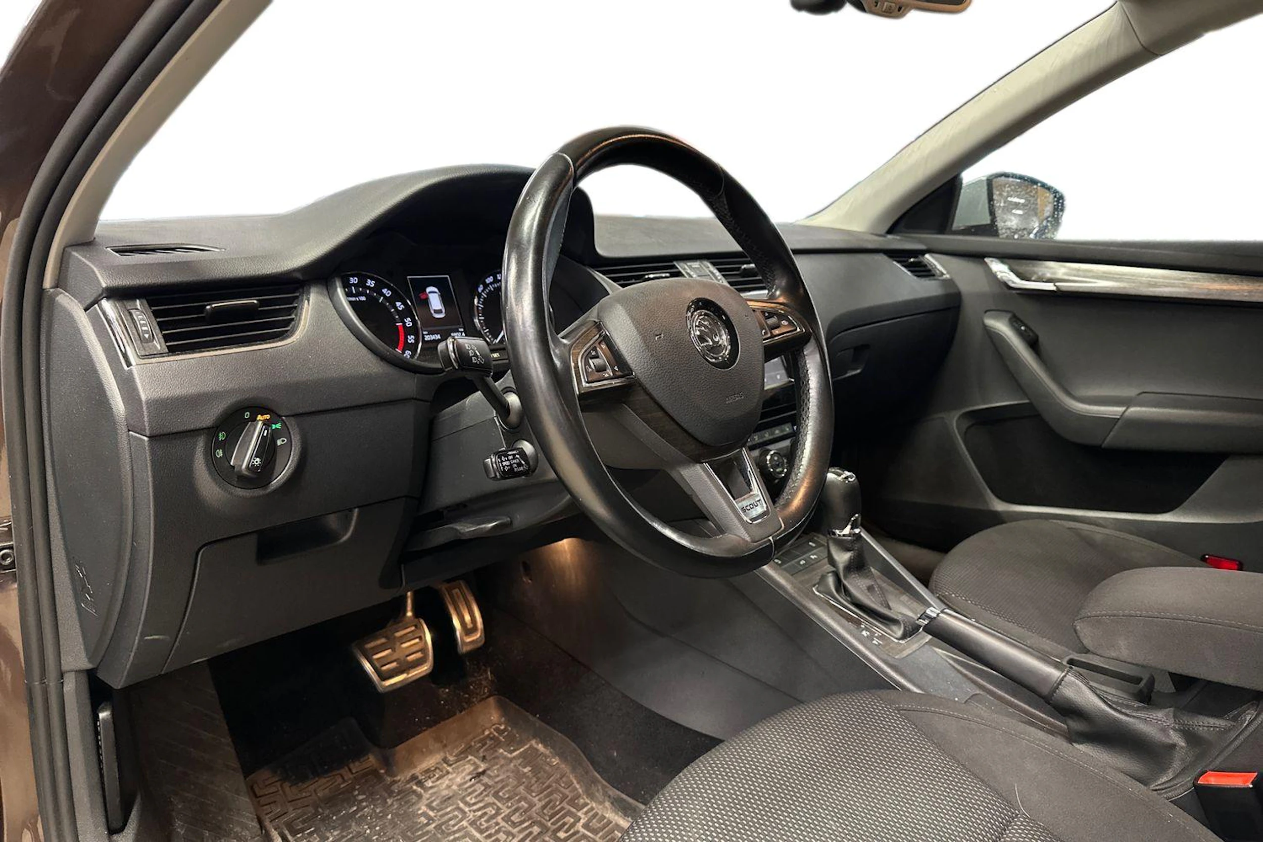 ruskea (beige) Skoda Octavia 2016 kuva 3.