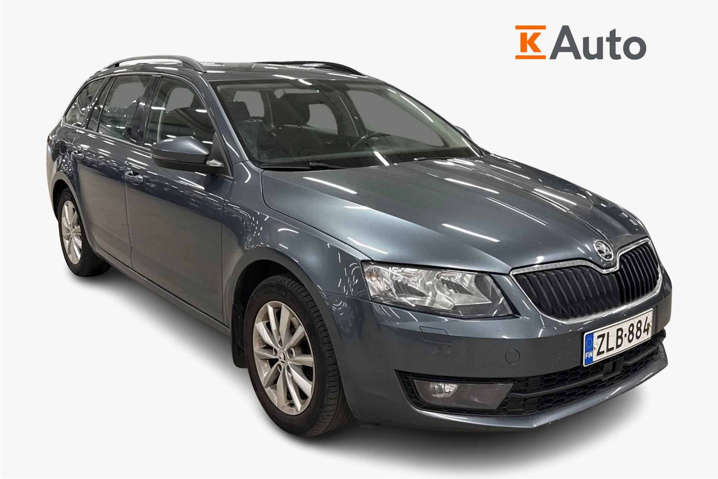 harmaa Skoda Octavia 2016 kuva 1.