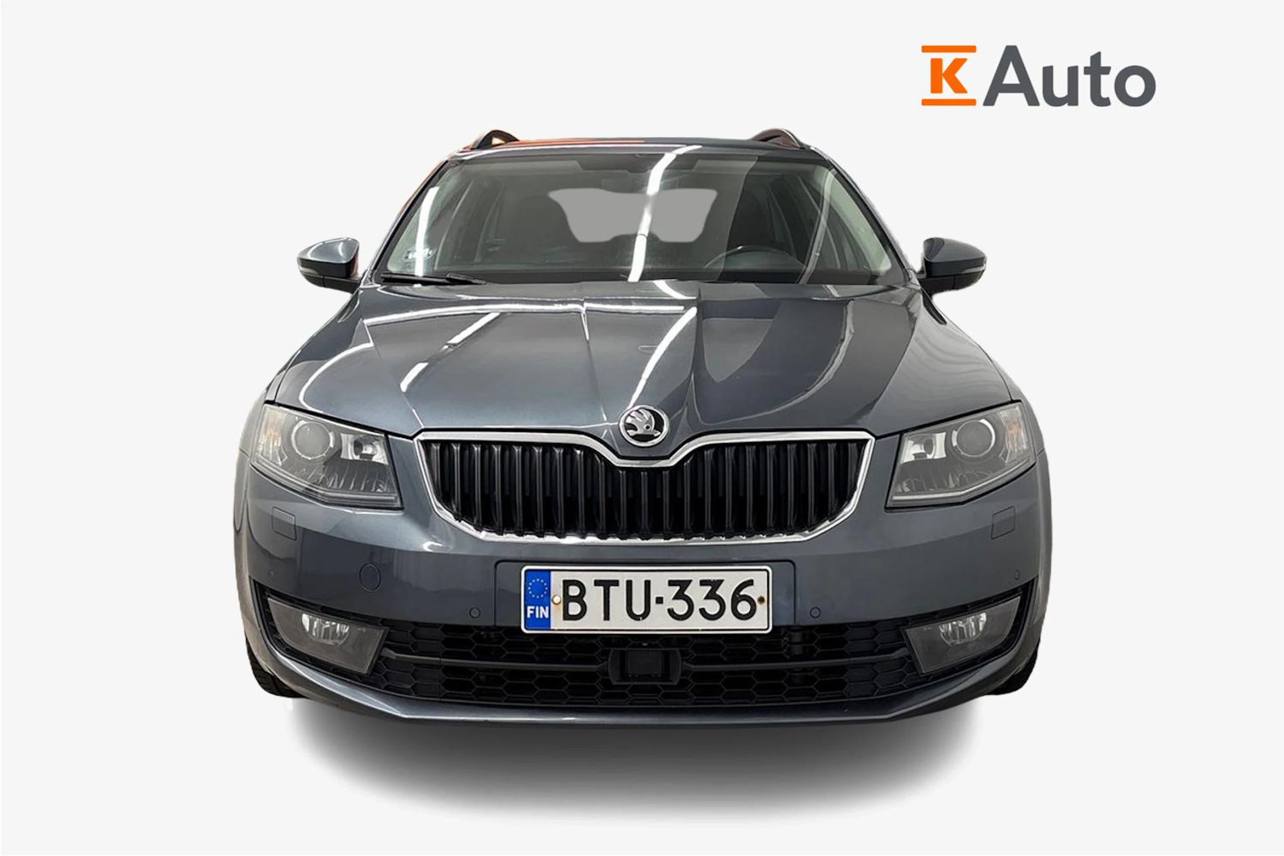 harmaa Skoda Octavia 2017 kuva 5.