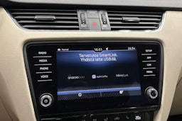 harmaa Skoda Octavia 2017 kuva 19.