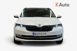 valkoinen Skoda Octavia 2017 kuva 4.