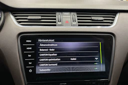 valkoinen Skoda Octavia 2017 kuva 16.