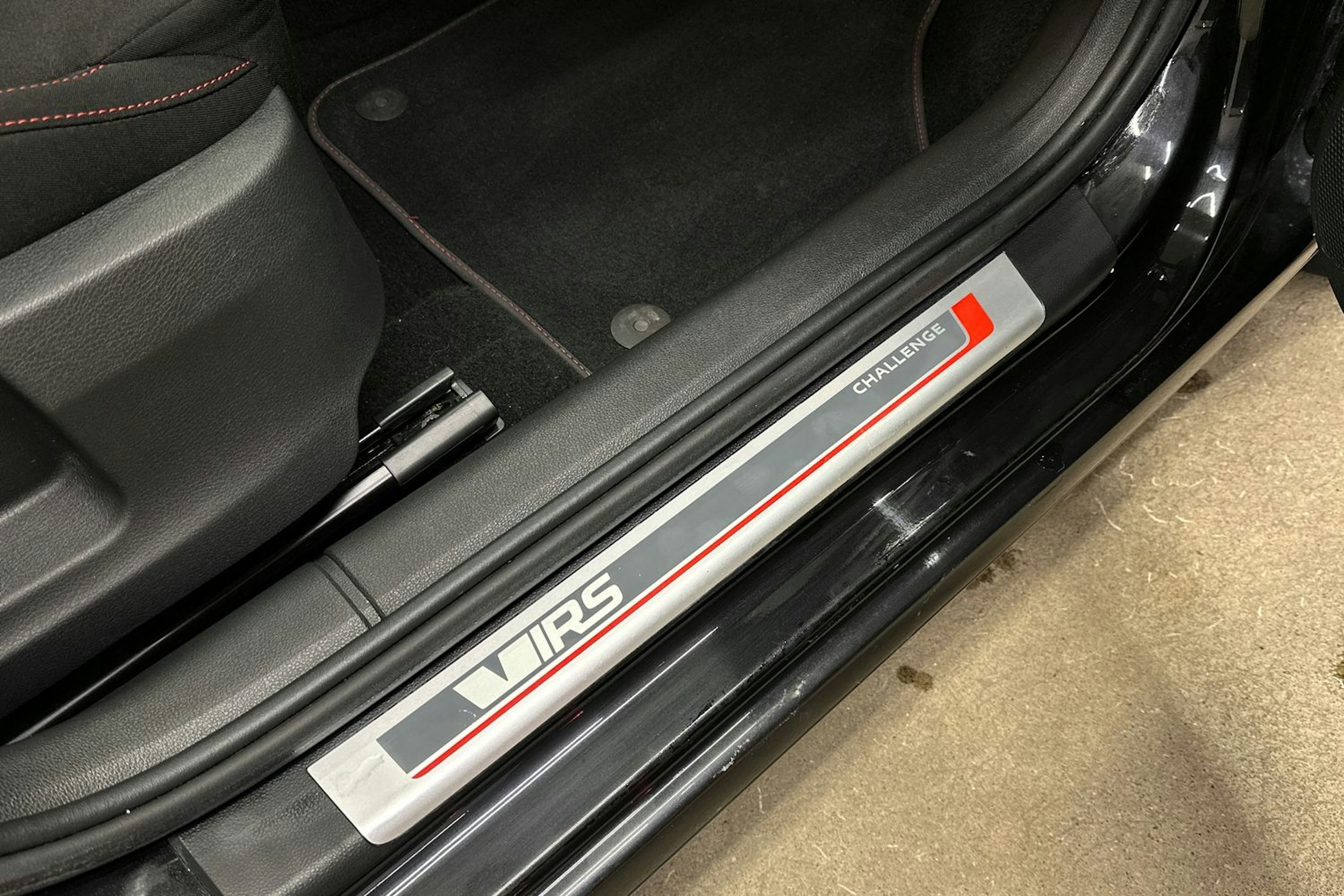 musta Skoda Octavia 2018 kuva 15.