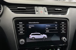 musta Skoda Octavia 2018 kuva 20.