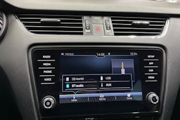 musta Skoda Octavia 2018 kuva 21.