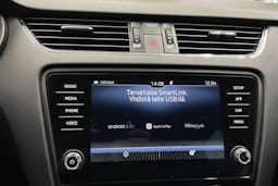 musta Skoda Octavia 2018 kuva 22.