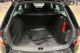 musta Skoda Octavia 2018 kuva 33.