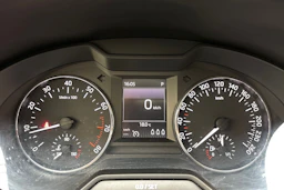 sininen Skoda Octavia 2017 kuva 15.