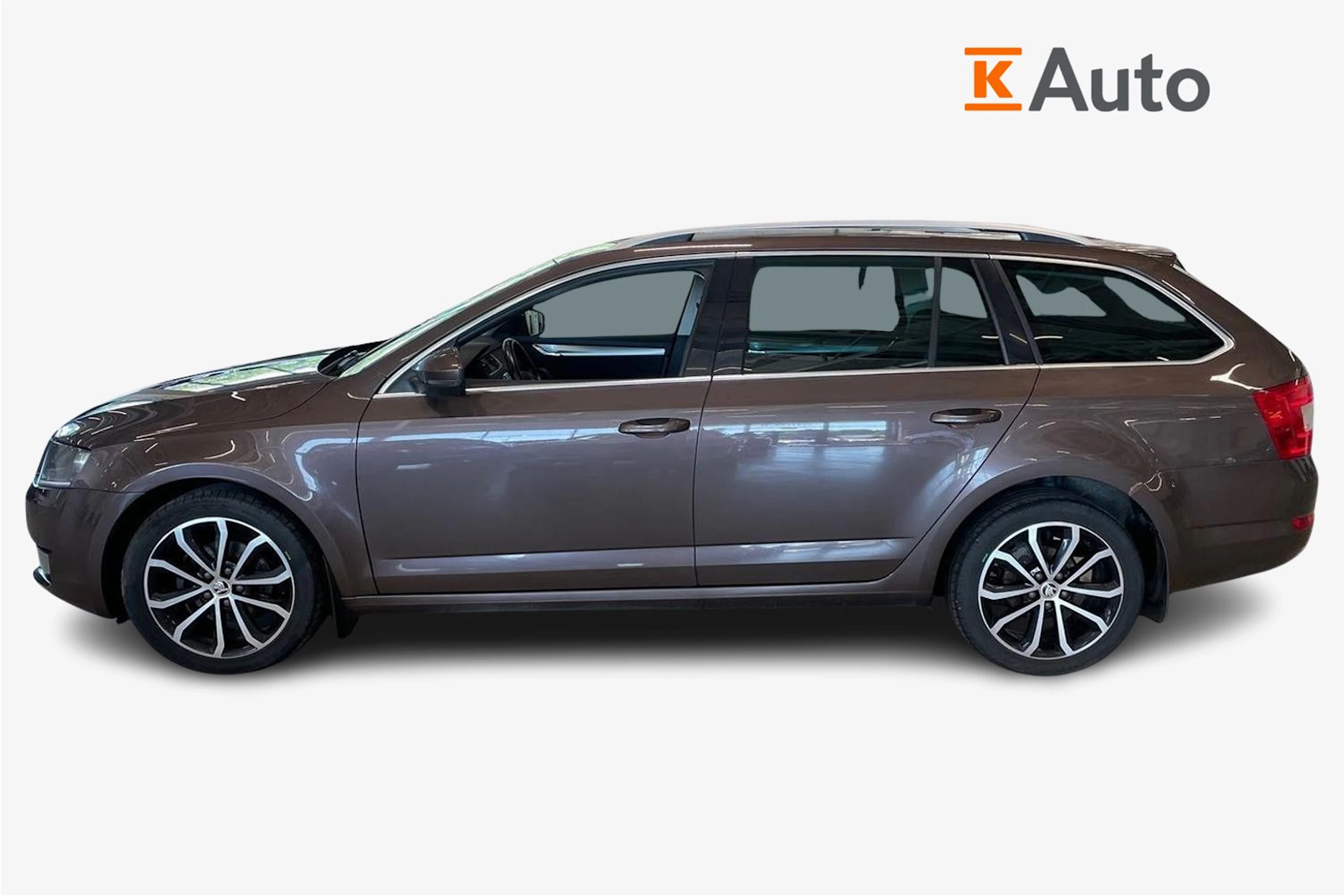 ruskea (beige) Skoda Octavia 2017 kuva 5.