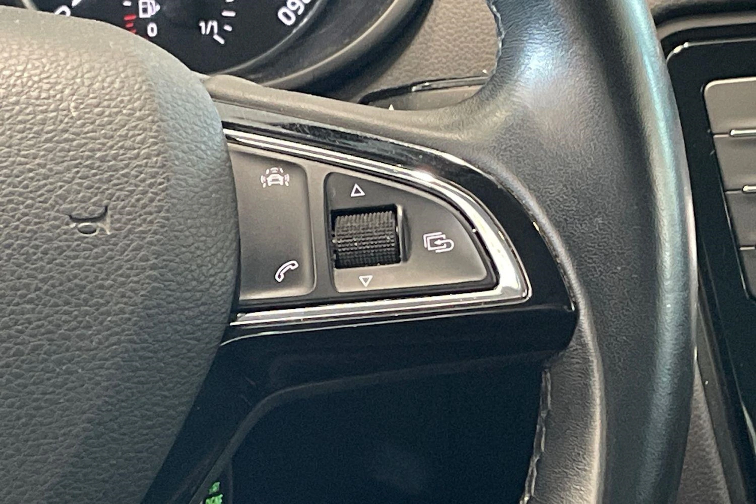ruskea (beige) Skoda Octavia 2017 kuva 13.