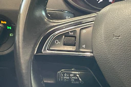 ruskea (beige) Skoda Octavia 2017 kuva 14.