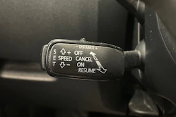 ruskea (beige) Skoda Octavia 2017 kuva 15.