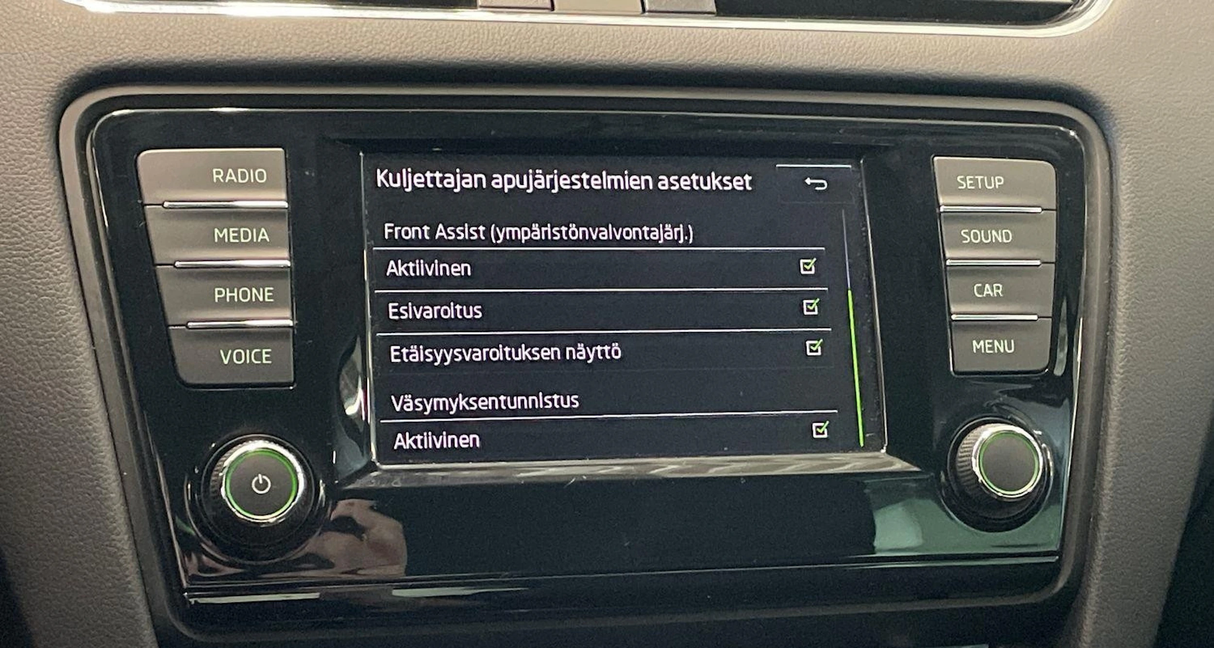ruskea (beige) Skoda Octavia 2017 kuva 22.