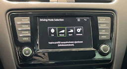 ruskea (beige) Skoda Octavia 2017 kuva 24.