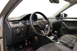 ruskea (beige) Skoda Octavia 2018 kuva 7.