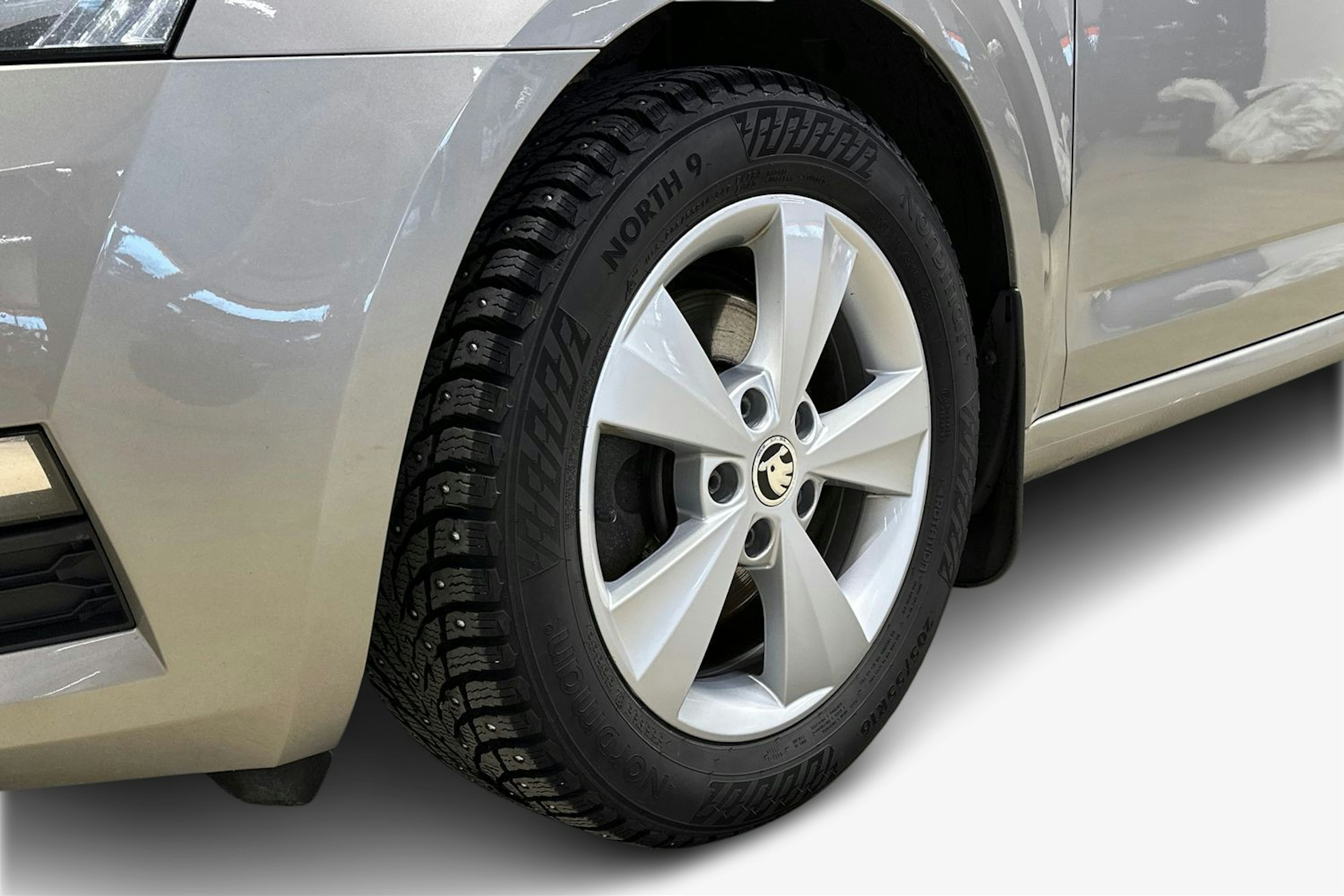 ruskea (beige) Skoda Octavia 2018 kuva 11.