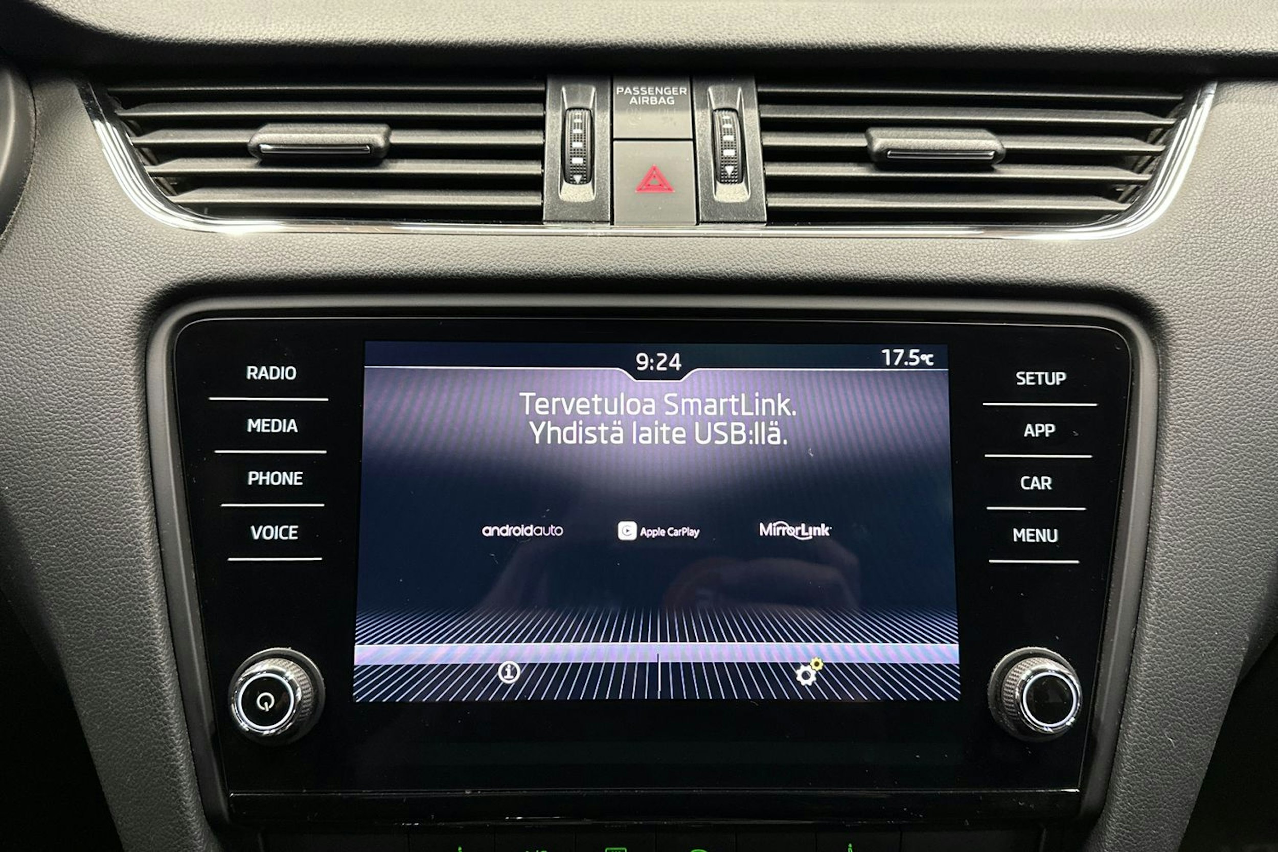 ruskea (beige) Skoda Octavia 2018 kuva 16.