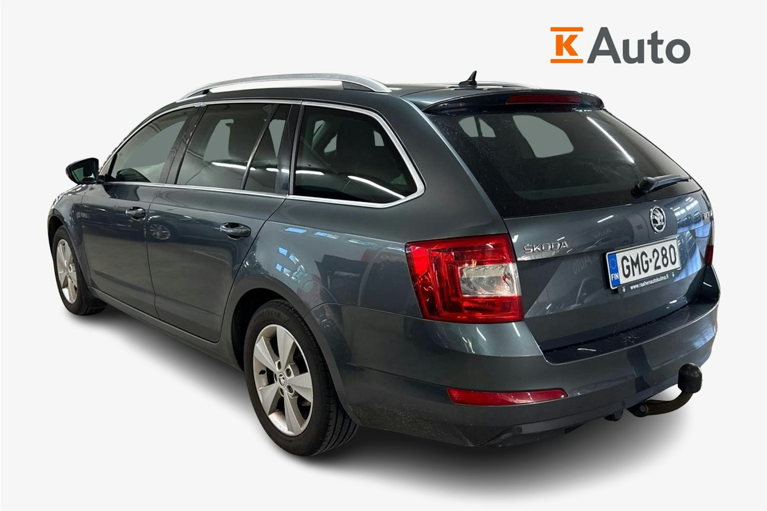 harmaa Skoda Octavia 2017 kuva 2.