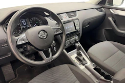 ruskea (beige) Skoda Octavia 2017 kuva 6.