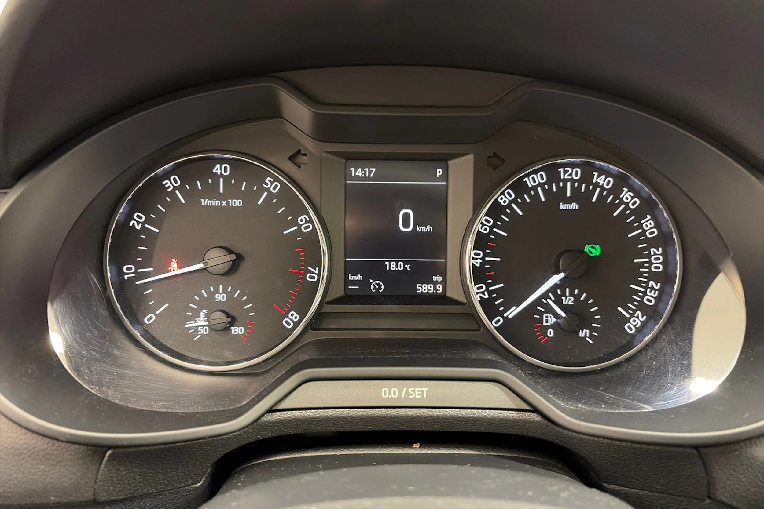ruskea (beige) Skoda Octavia 2017 kuva 14.
