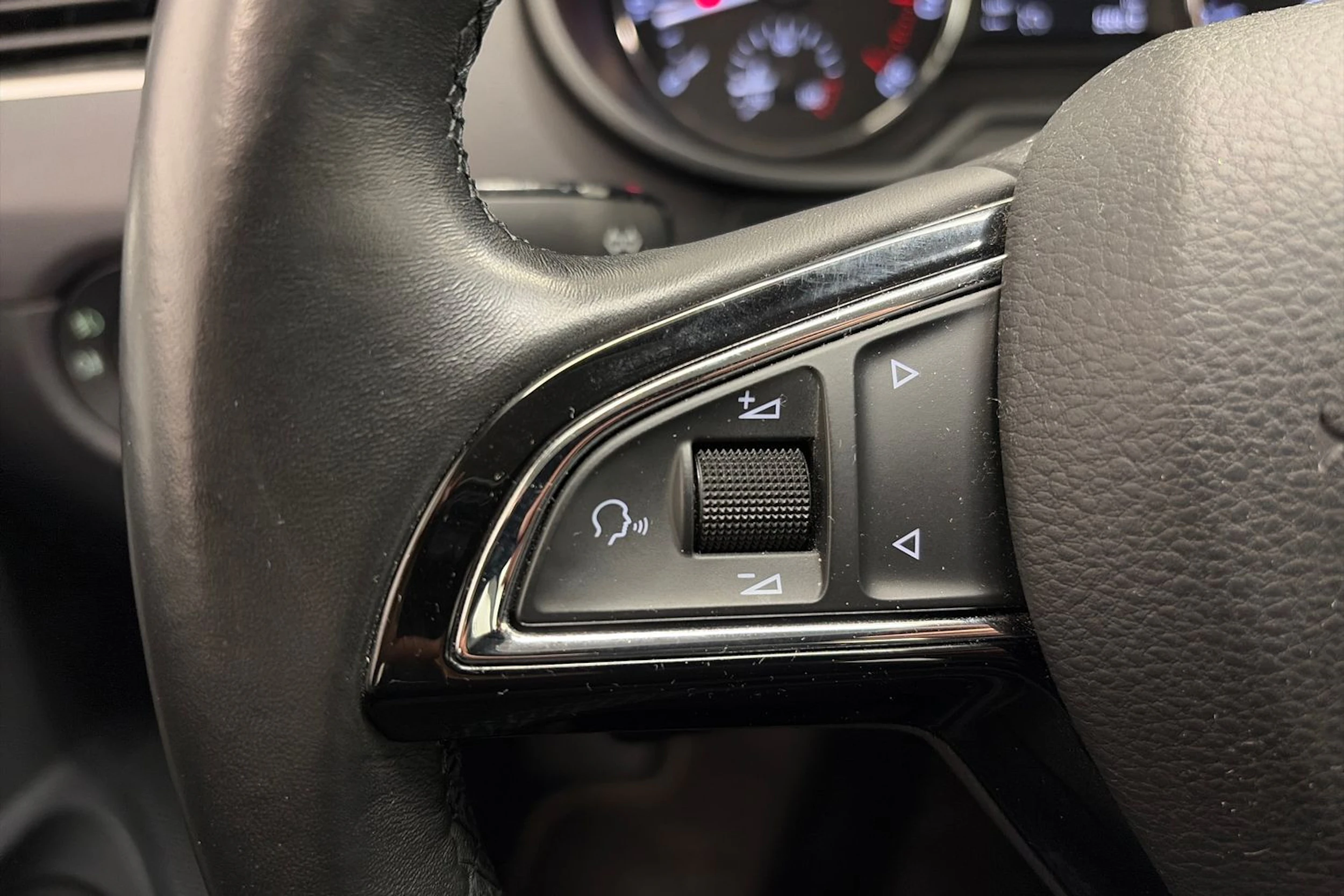 ruskea (beige) Skoda Octavia 2017 kuva 15.