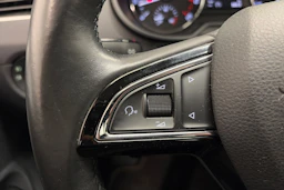 ruskea (beige) Skoda Octavia 2017 kuva 15.