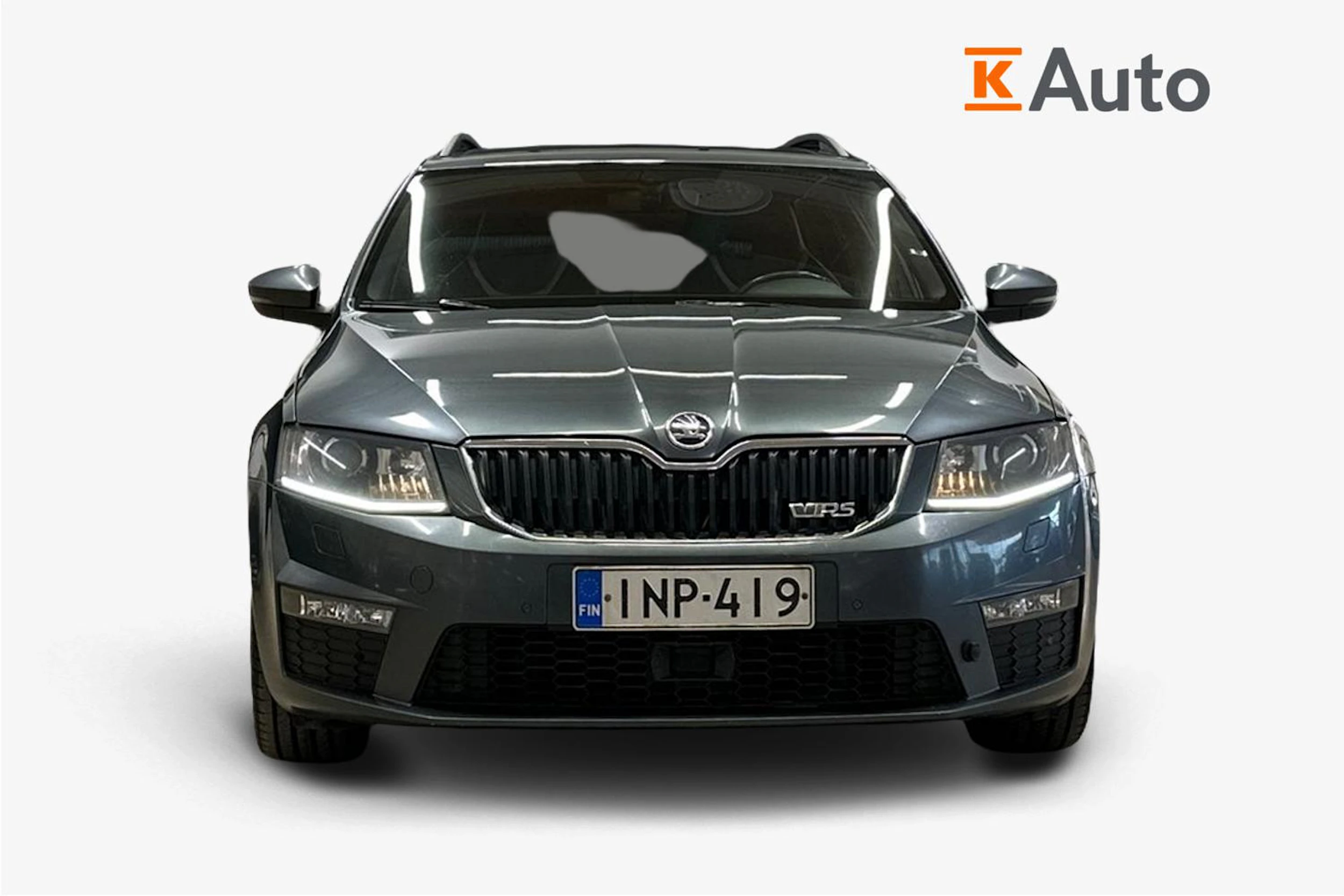 harmaa Skoda Octavia 2017 kuva 5.