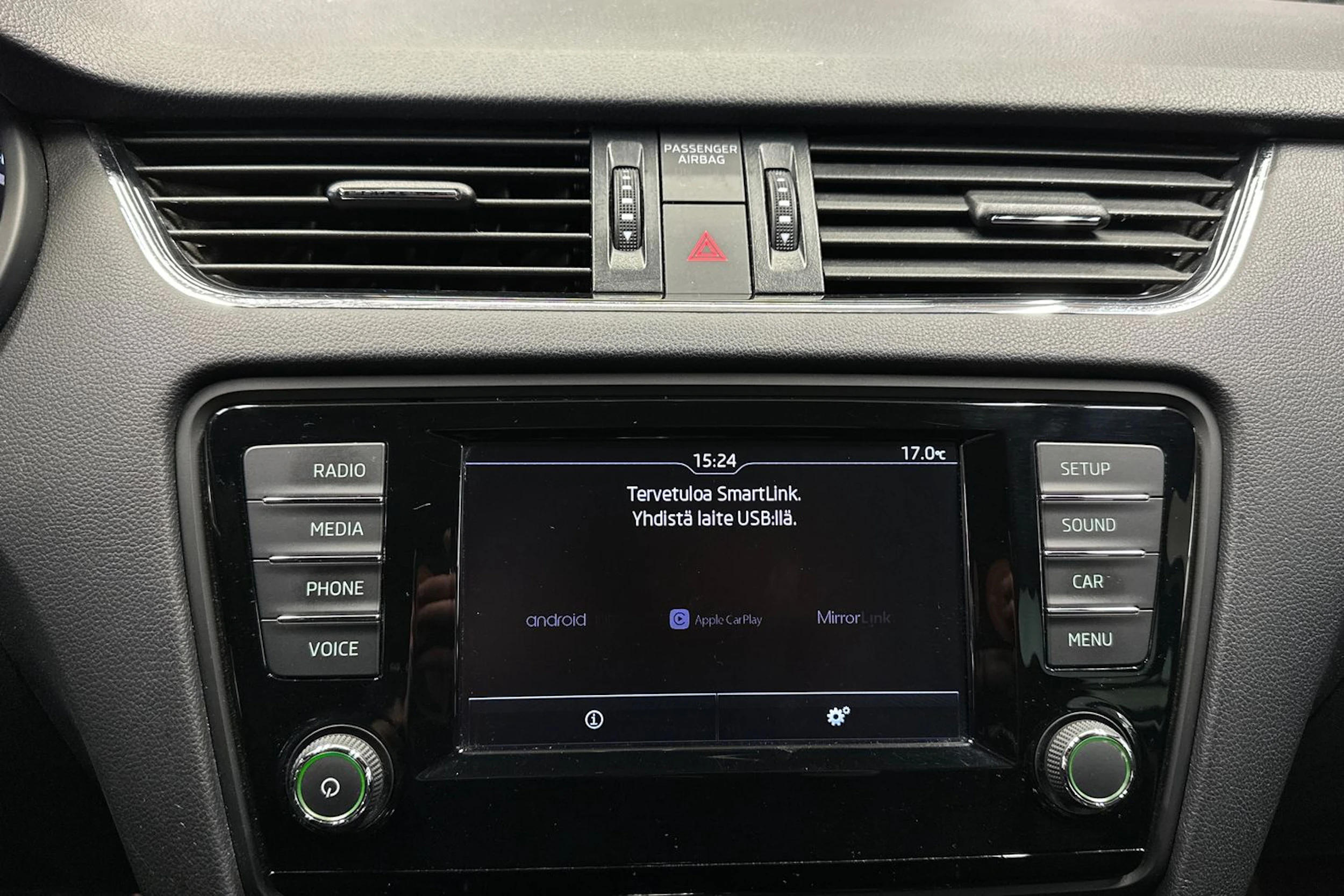 harmaa Skoda Octavia 2017 kuva 19.