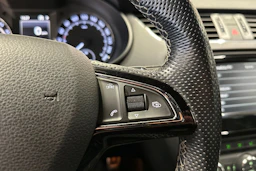 harmaa Skoda Octavia 2017 kuva 29.