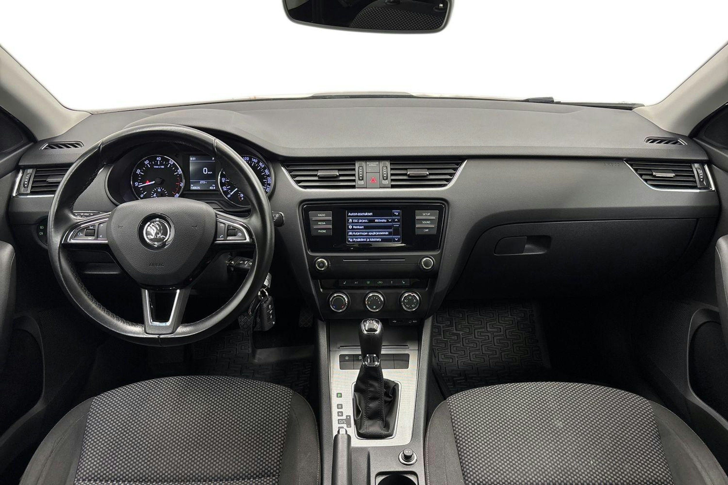 ruskea (beige) Skoda Octavia 2017 kuva 9.