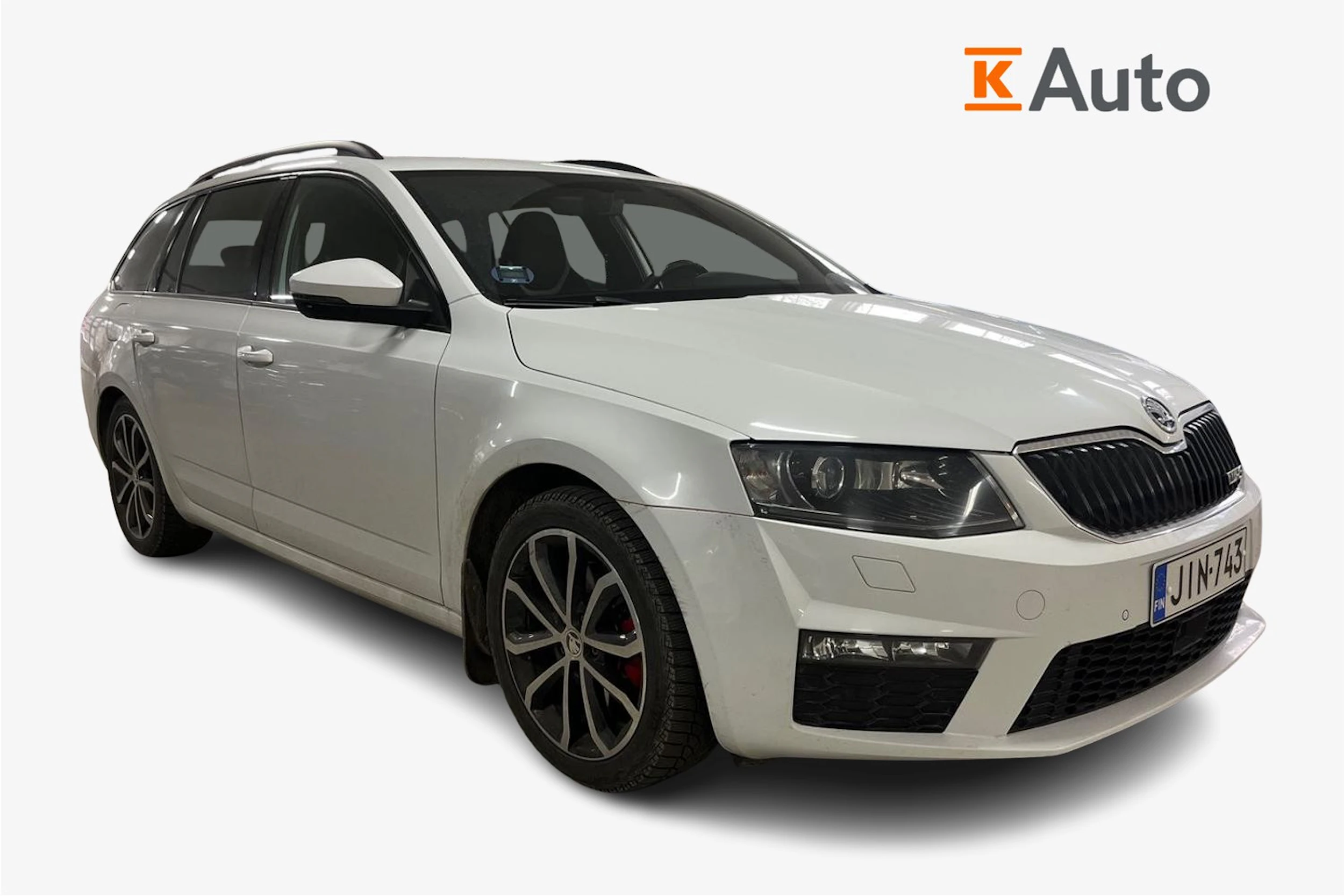 valkoinen Skoda Octavia 2017 kuva 1.