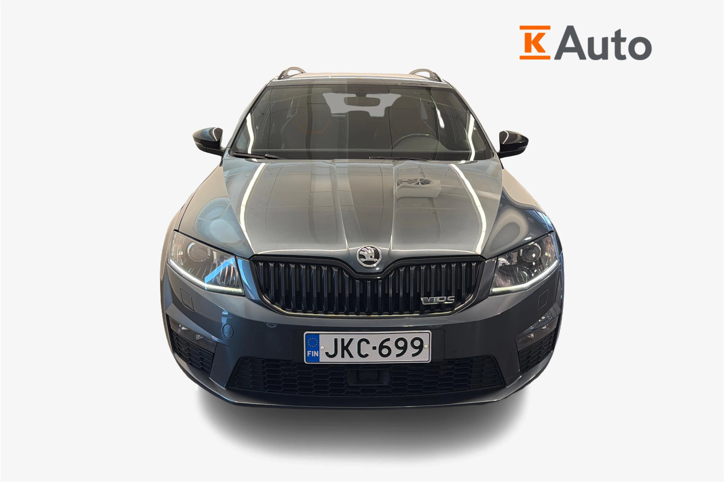 harmaa Skoda Octavia 2017 kuva 5.