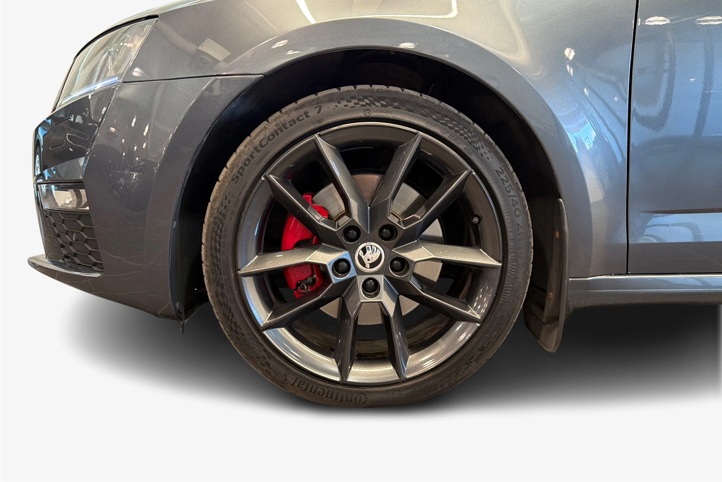 harmaa Skoda Octavia 2017 kuva 12.