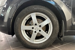 Musta Skoda OCTAVIA 2017 kuva 9.