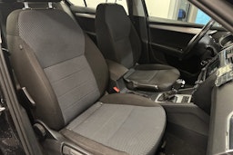 Musta Skoda OCTAVIA 2017 kuva 12.