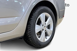 ruskea (beige) Skoda Octavia 2018 kuva 11.